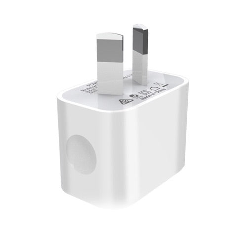 5W power adapter – reliable accessory for refurbished iPhone packages.